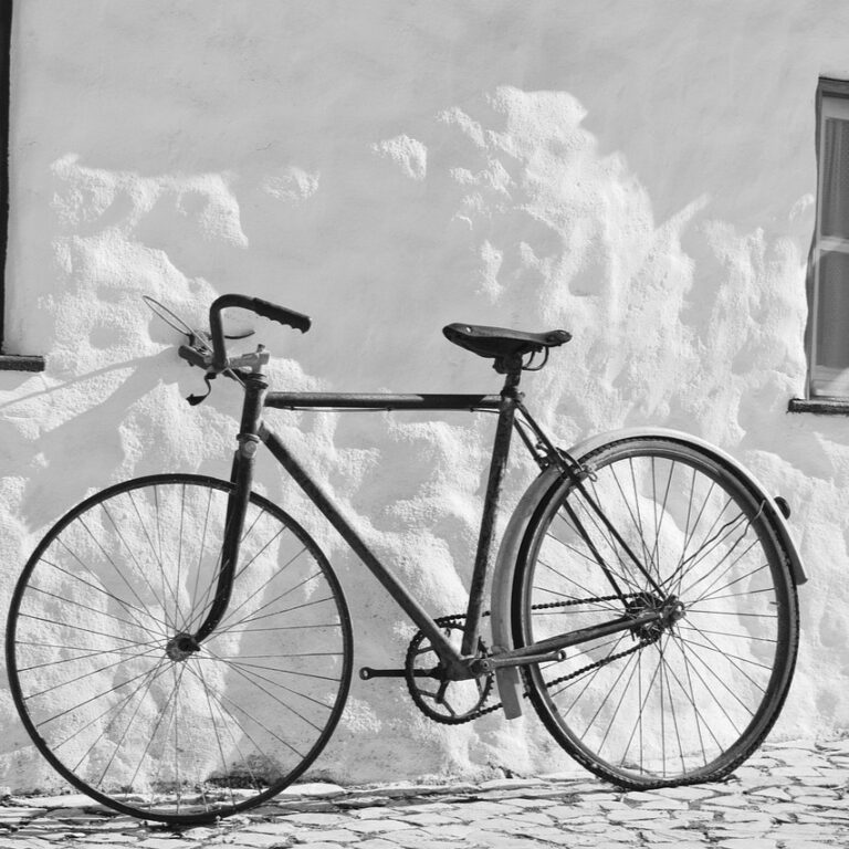 Fahrrad und Zubehör